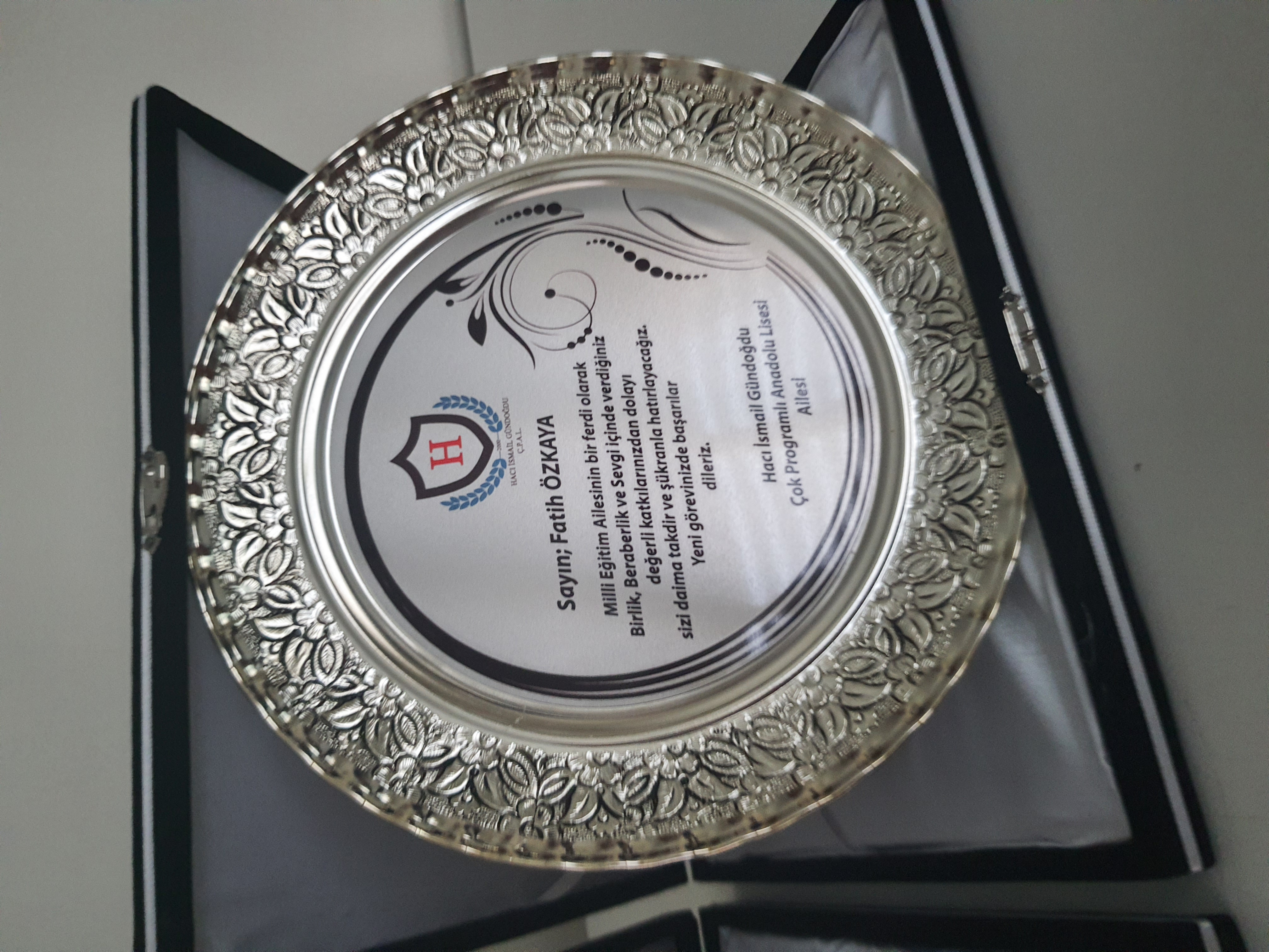 Gümüş Renk Metal Tabak Plaket 