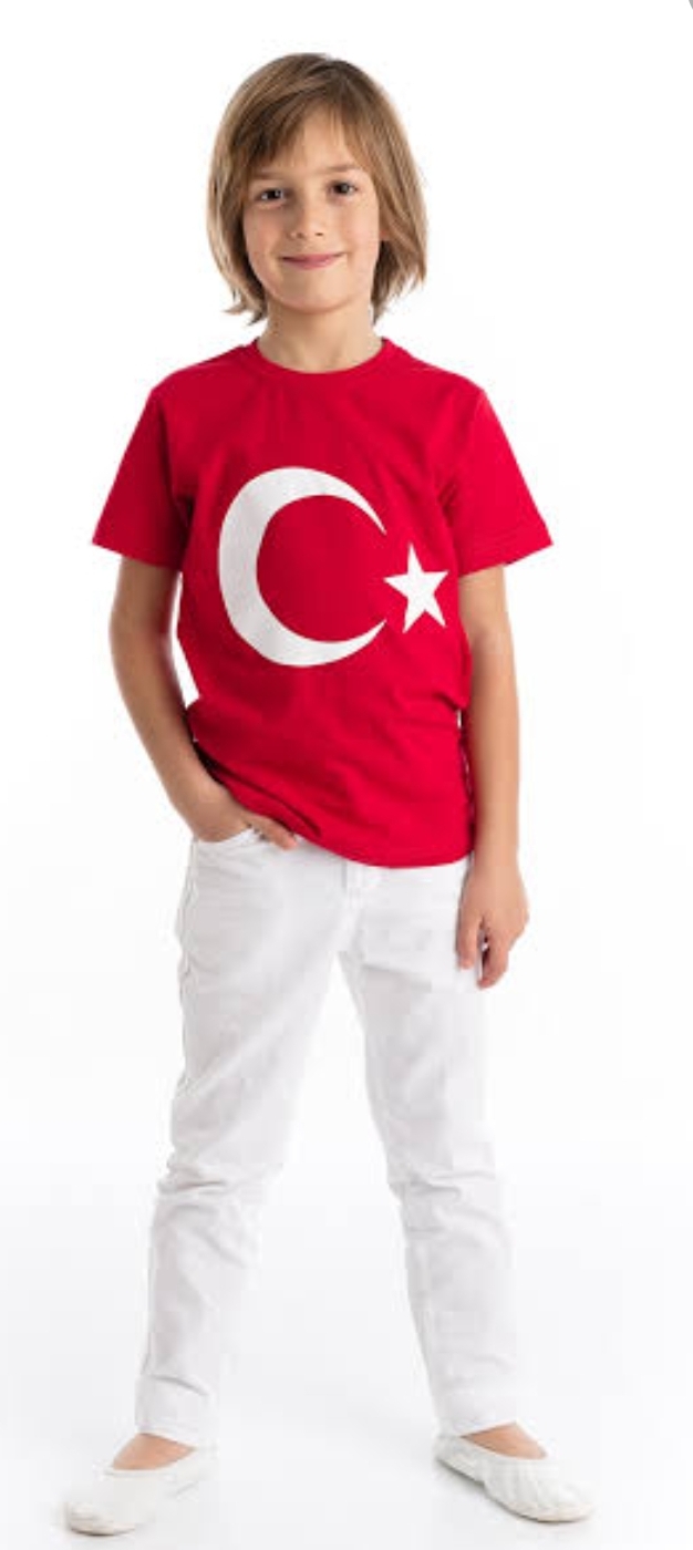 23 Nisan Bayram Erkek Beyaz Partalon + Kırmızı Ayyıldız Baskı Tişört